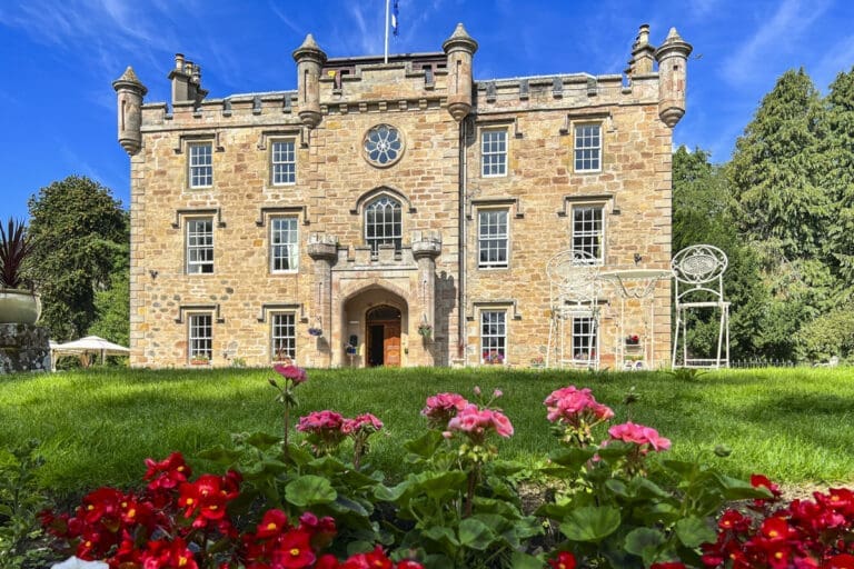 Averon Castle United Kingdom