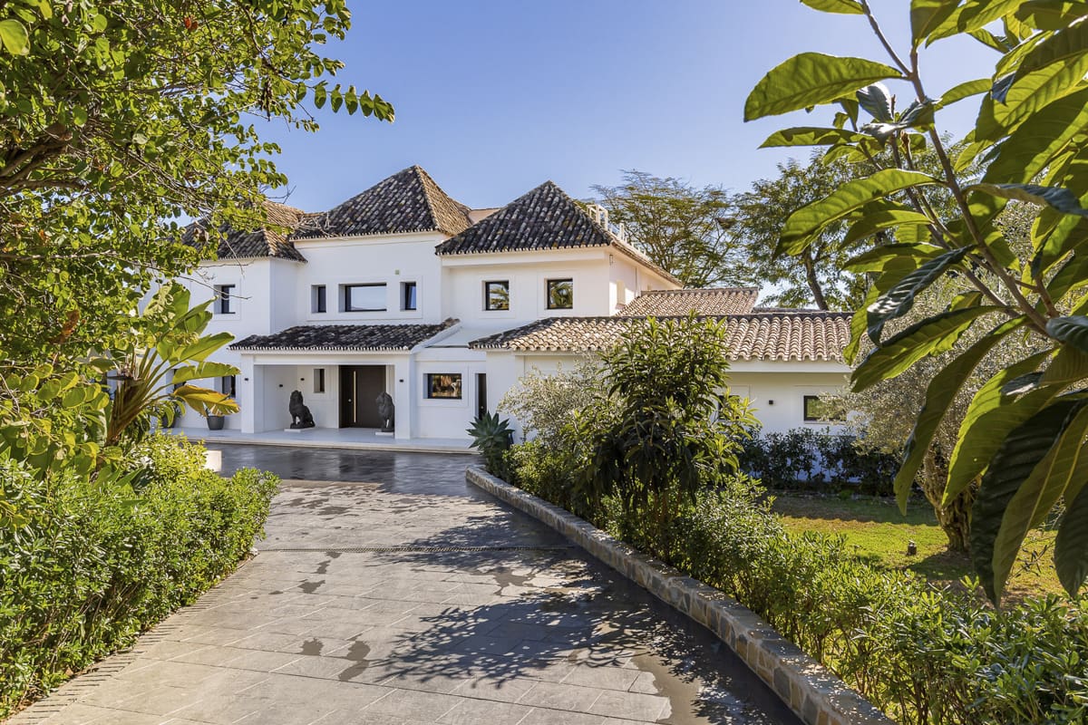 Luxury villas in Estepona