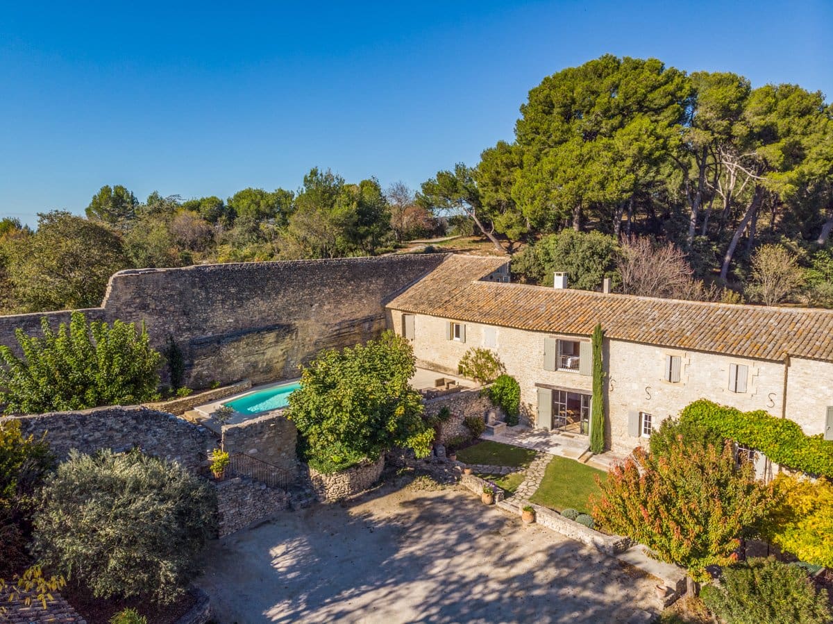 Luxury villas in Saumane-de-Vaucluse