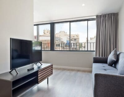 Rent Apartment Brass Daisy Sitges