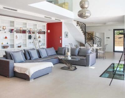 Rent Apartment Dodger Poinsettia Côte d’Azur