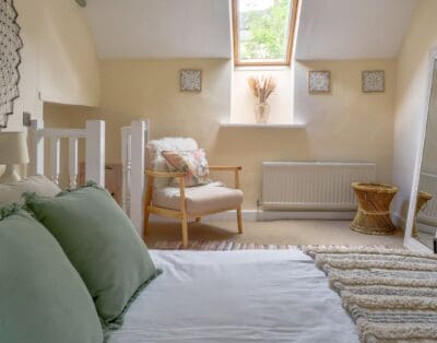 Rent Apartment Electric Yucca Cotswolds