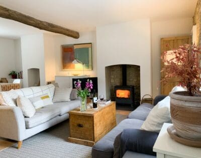 Rent Apartment Frost Firebell Cotswolds