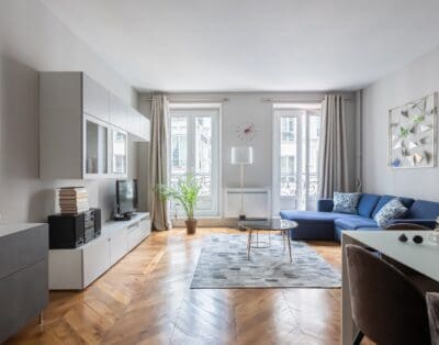 Rent Apartment Frost Kokio Montorgueil – Les Halles
