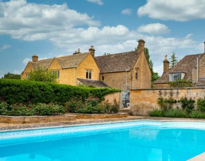 Rent Apartment Garnet Papaya Cotswolds