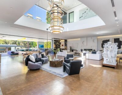 Rent Apartment Honeydew Garnet Beverly Hills