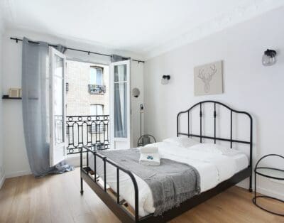 Rent Apartment Mauve Chimney Boulogne-Billancourt