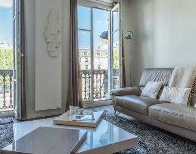 Rent Apartment Navy Peony Saint Germain des Prés – Odéon