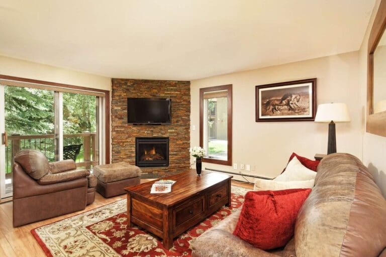 Rent Apartment Noir Cocoanut Aspen