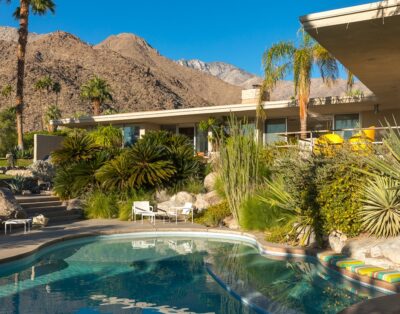 Rent Apartment Orange-Red Alder Palm Springs