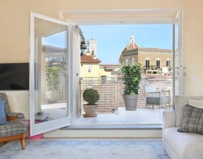 Rent Apartment Orchid Trema Ponte Vecchio