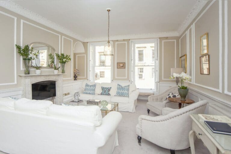 Rent Apartment Pullman Boxwood Bath