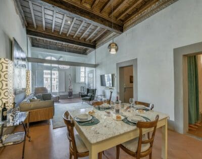 Rent Apartment Rajah Albizia Santa Croce