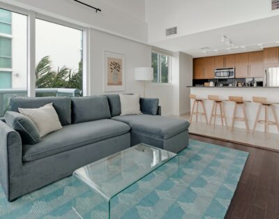 Rent Apartment Red-Brown Lily Miami Beach