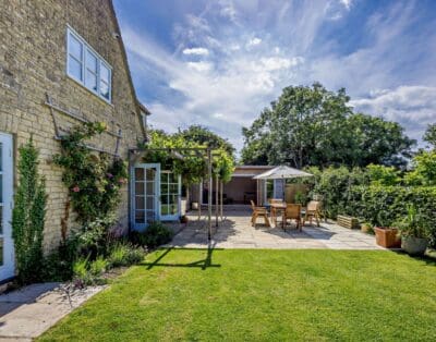 Rent Apartment Royal Rosewood Cotswolds