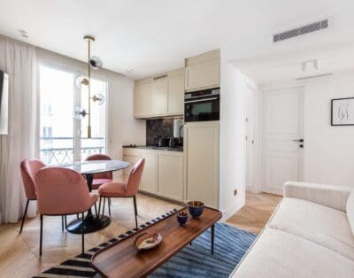 Rent Apartment Smokey Icaco South Pigalle