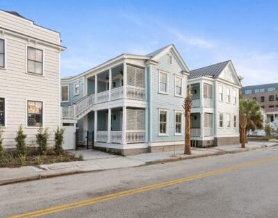 Rent Apartment Tropical Amber The Boroughs