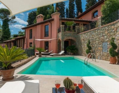 Rent Apartment Vivid Plantain Tuscany
