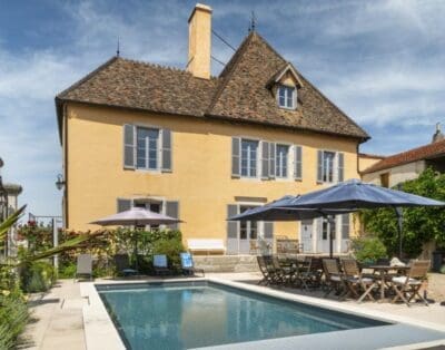 Rent Chateau Cote D’Or Bourgogne