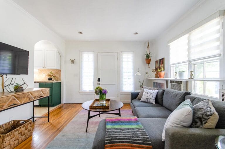 Rent Home Flirt Orangebark Hollywood