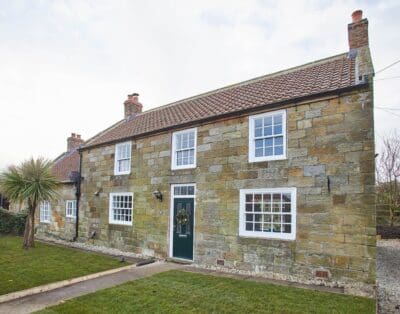 Rent House Blizzard Helicona North York Moors