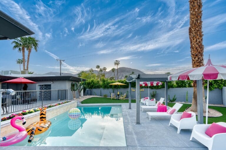 Rent House Blush Heliconia Palm Desert