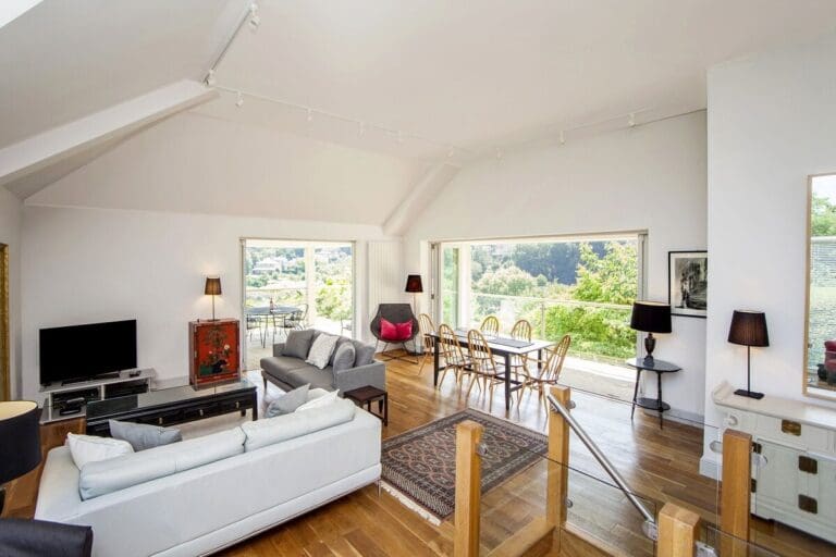 Rent House Mimi Prickly Bath