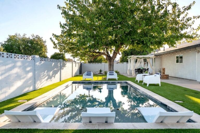 Rent House Temptress Sappanwood Phoenix