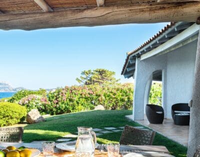 Rent Villa Blush Daffodil Sardinia