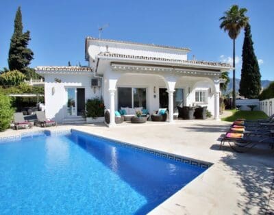 Rent Villa Brass Logwood Spain