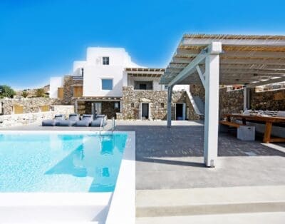 Rent Villa Carolina Staghorn Greece