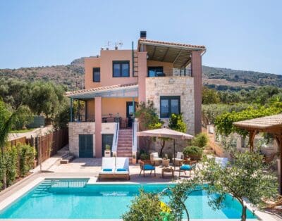 Rent Villa Charcoal Queen Crete