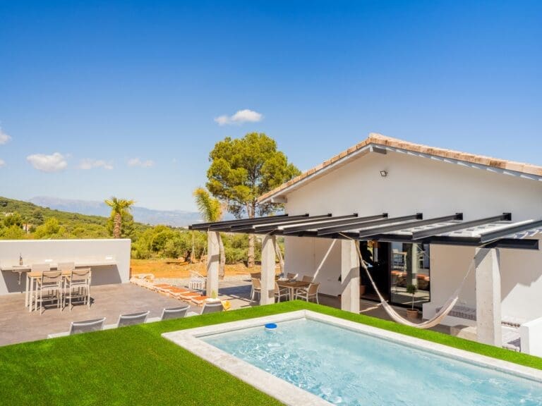 Rent Villa Coral Octopus Spain