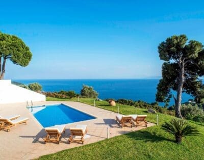 Rent Villa Extraordinary Hip Greece