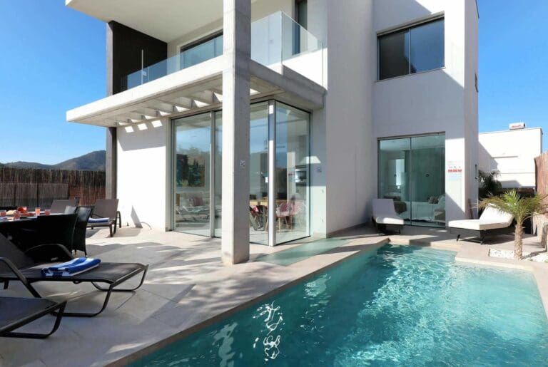 Rent Villa Feet Katsura Murcia