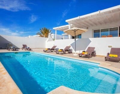 Rent Villa Fern Majus Lanzarote