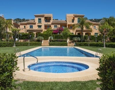 Rent Villa Fern Padauk Spain