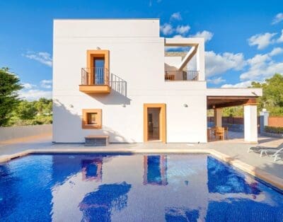 Rent Villa Fitting Polka Balearic Islands