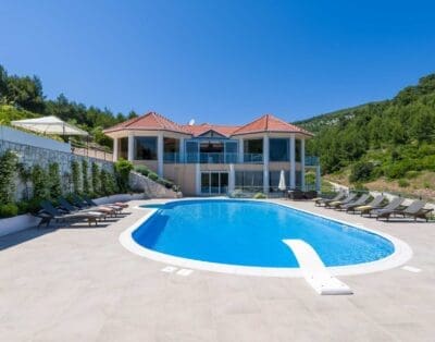 Rent Villa Futuristic Lustrous Croatia