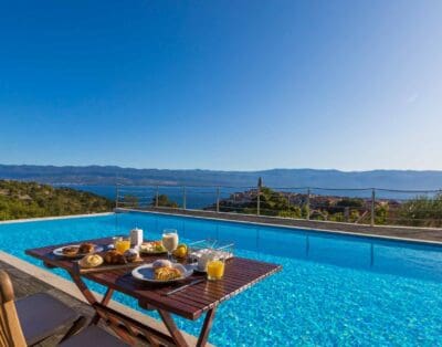Rent Villa Gamboge Rose Istria