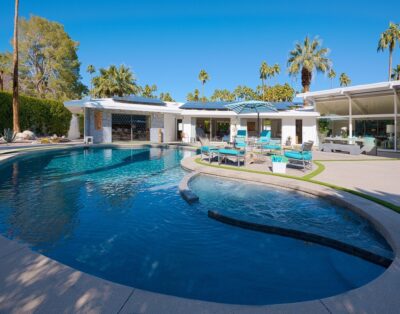 Rent Villa Glossy River Palm Springs