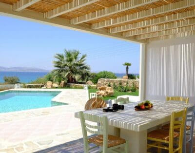 Rent Villa Green Moluccella Greece