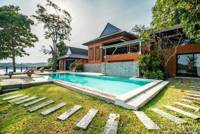 Rent Villa Lake Elephant Thailand