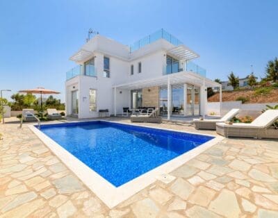 Rent Villa Linen Carnelian Cyprus