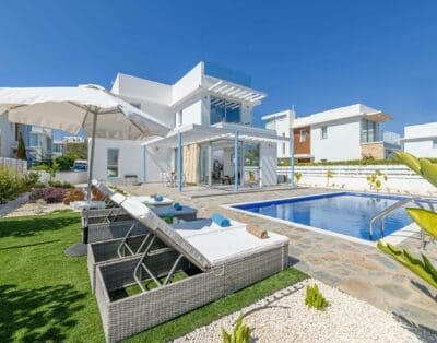Rent Villa Manatee Basswood Cyprus