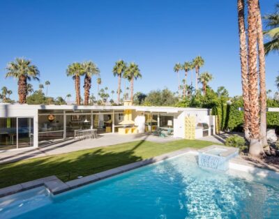 Rent Villa Mantis Myrtle Palm Springs