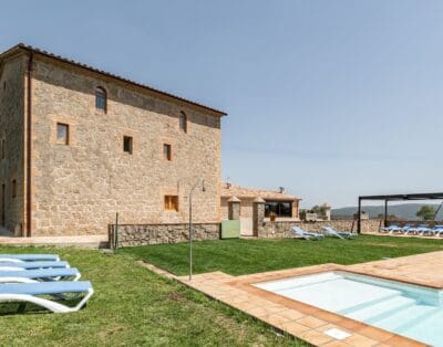 Rent Villa Mantis Padauk Spain