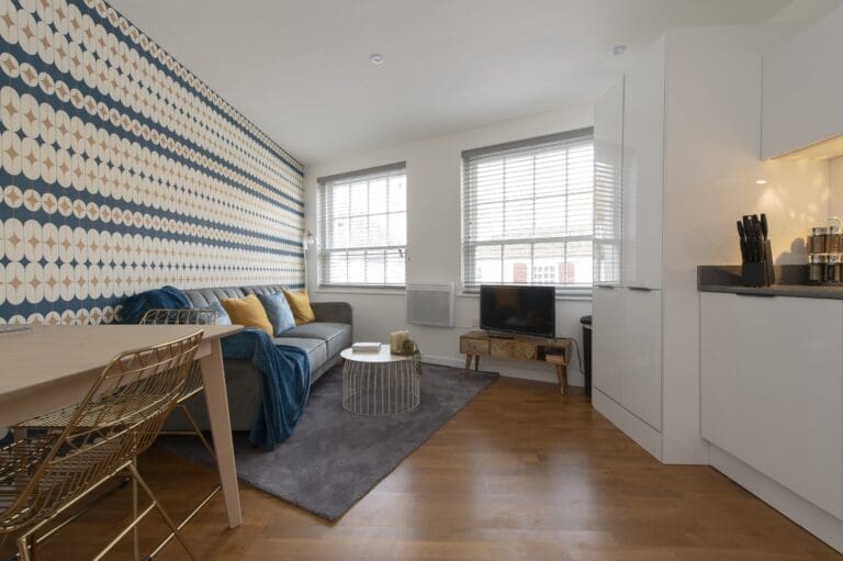 Rent Villa Model Quozy Surrey