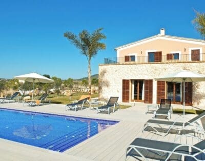 Rent Villa Onward Minty Balearic Islands