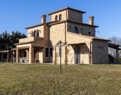 Rent Villa Onyx Monte Umbria
